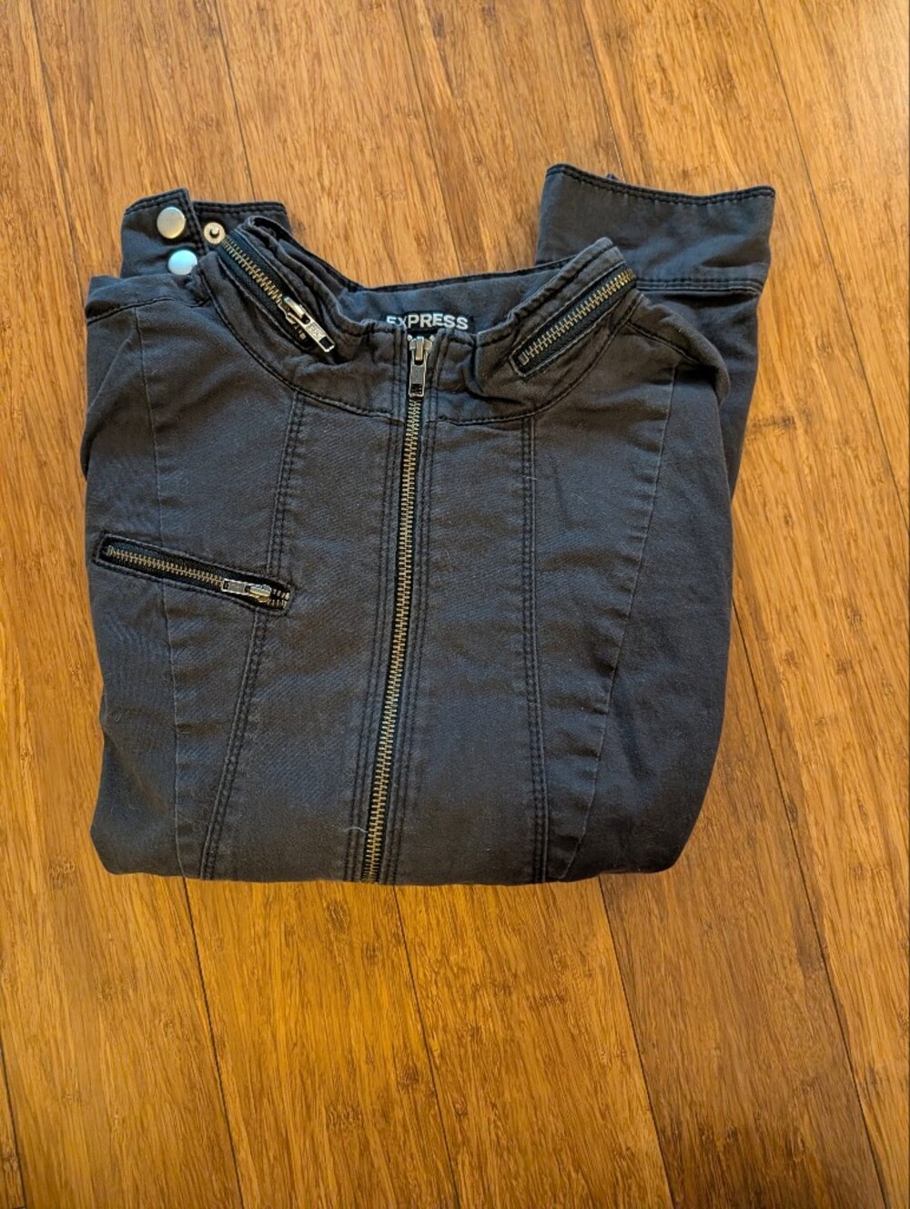 Women's Jacket - Picture 4 of 8